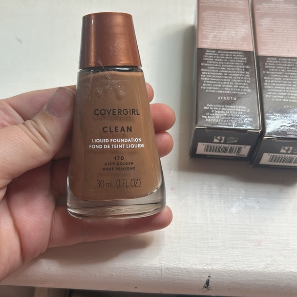 3 Makeup Pack - Picture 3 of 5